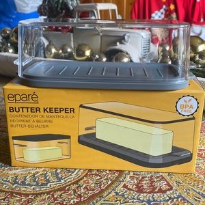 Eperé butter keeper. BPA free. Can be frozen with butter.